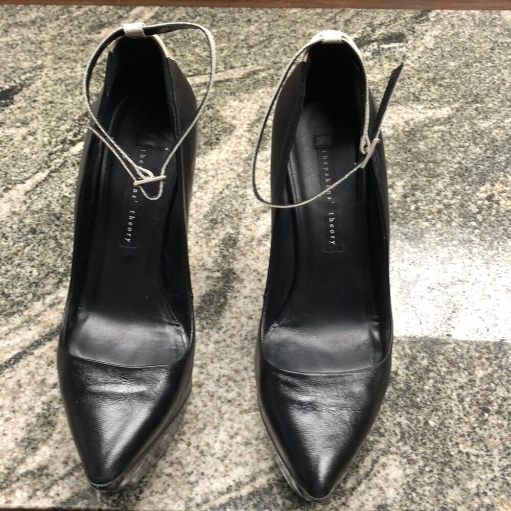 THEYSKENS' Theory Two-Tone Leather Shoes Wedges Size 39 USA 9